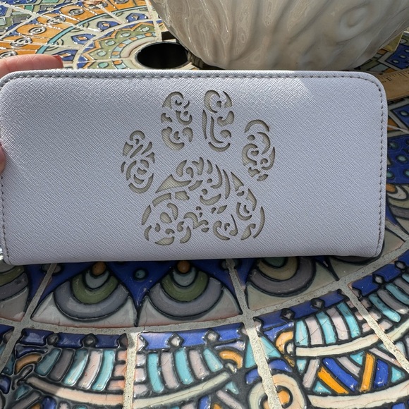 The Animal Rescue Site Gray Wallet-NWT - Picture 3 of 9